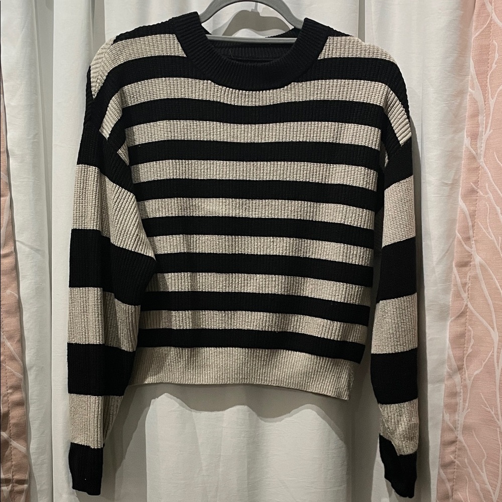 Zara Black and Cream Striped Sweater